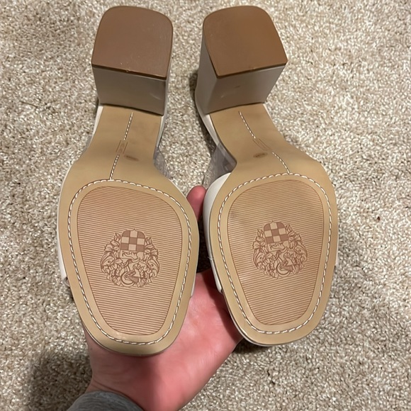 Beige Vince Camuto heeled sandals - Picture 5 of 5